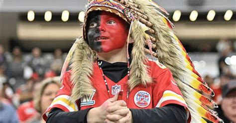 Sports Blog Writer Viciously Attacks 12-Year-Old Kansas City Chiefs Fan