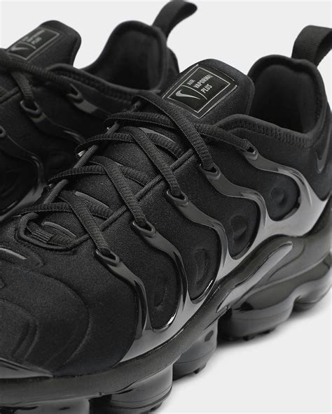 Nike Air Vapormax Plus Black/Black | Culture Kings