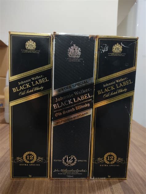 Johnnie Walker Black Label, Food & Drinks, Alcoholic Beverages on Carousell