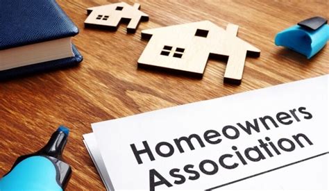 What Are Homeowners Associations? - Quadwalls