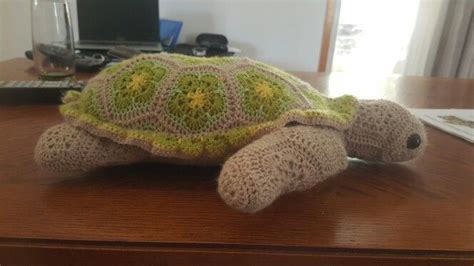 Atuin crochet turtle Crochet Turtle, Beanie, Hats, Fashion, Moda, Hat, Fashion Styles, Beanies ...