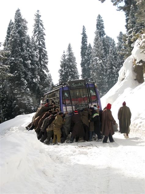 Random Shots: Snow in Kashmir