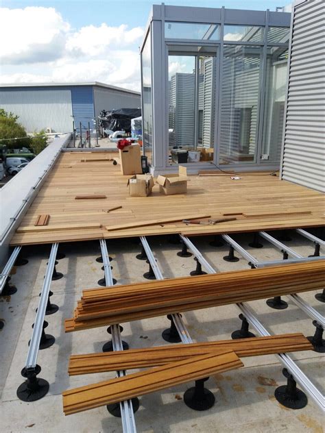 Elondo hardwood decking with Exterpark Magnet fixing system ...