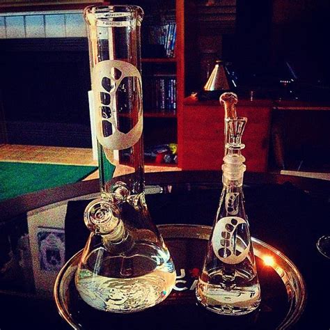 Bubbler Vs Bong: Which One Is Best For You and How You To Choose?