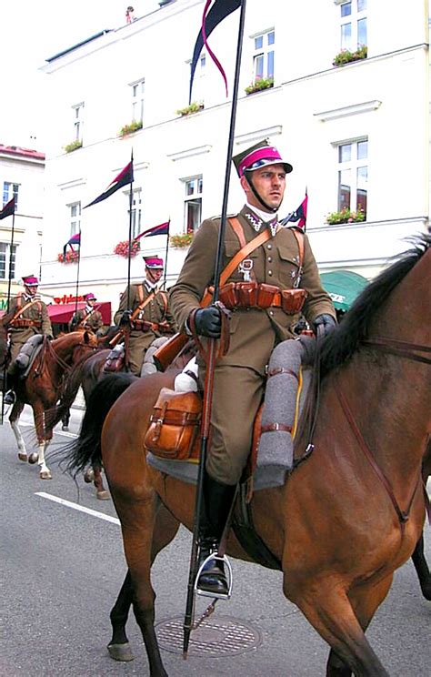 Poland : Polish Cavalry of the Representative battalion of the Armed Forces ; current : r ...