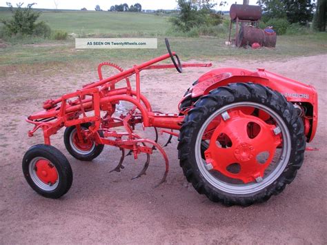 48 Allis Chalmers G Tractor And Cultivator