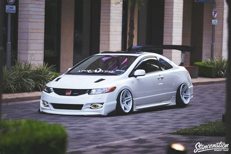 Straight Flexin' // Stevie Phamo's 2006 Honda Civic | StanceNation™ // Form > Function