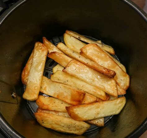 The easiest EVER air fryer chips (inc chunky and fries)!