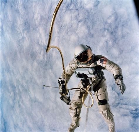 Gemini IV: Inside NASA's First Spacewalk Mission (Photos): Page 2 | Space