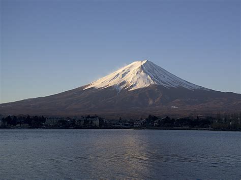 Mount Fuji famous volcano, highest peak in Japan and world's most ...