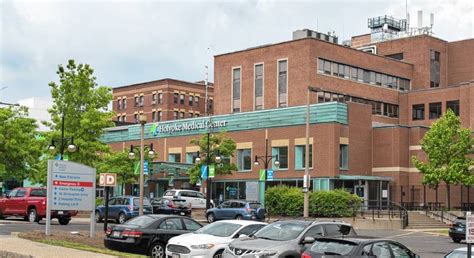 Holyoke Medical Center closing birthing center