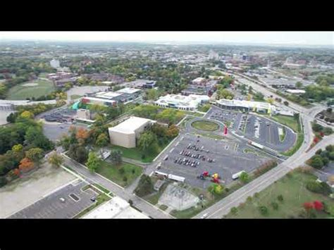 Loading in at the Whiting Auditorium Flint, MI 6Oct2022 - YouTube