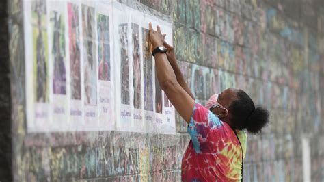 Buffalo mass shooting: Moment of silence honors victims one week later