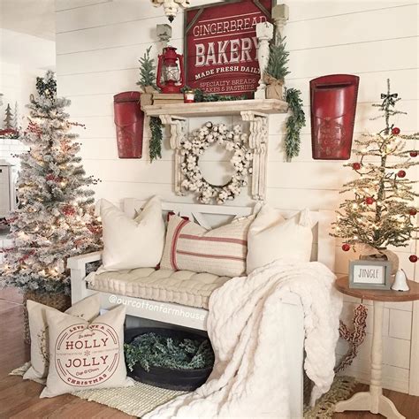 Rustic and Farmhouse-Inspired Christmas Decor Ideas You Should Try