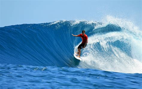 Download Surfing Sports HD Wallpaper