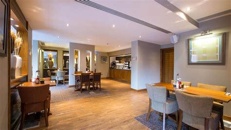 Premier Inn London St Pancras, London | HotelsCombined