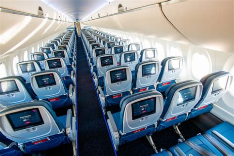 An inside look at Delta’s new Airbus A220-100 – Quantum Aviation ...