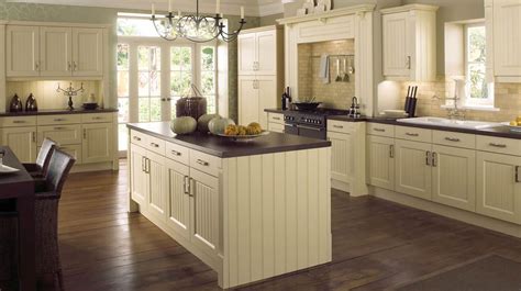 Farmhouse Buttermilk Kitchen - Chippendale Kitchens - Herbert Williams