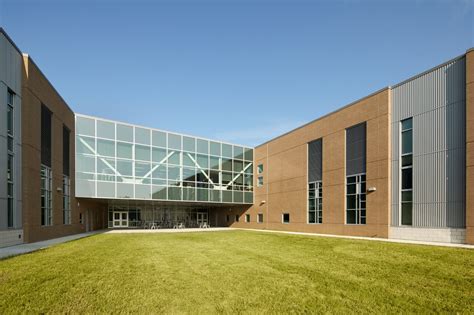 Dixon Middle School | Smith Sinnett Architecture