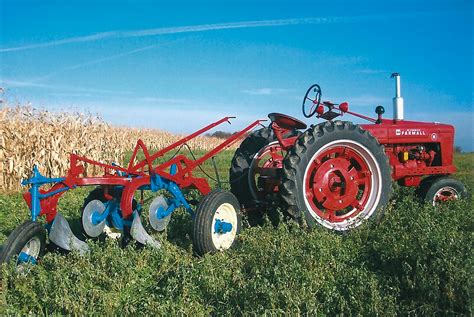 11 Questions to Ask Before You Begin a Tractor Restoration - Farm Collector