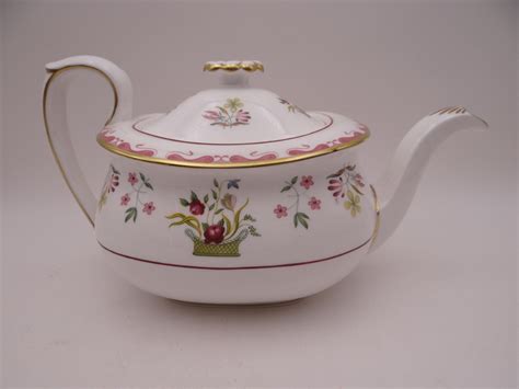 Vintage Wedgwood English Bone China Teapot "Bianca Williamsburg ...