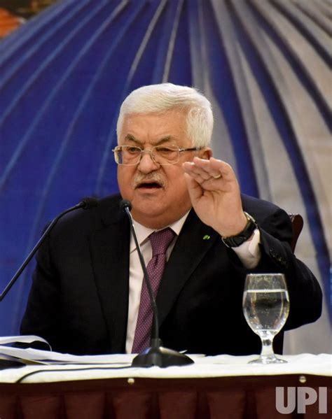 Photo: Palestinian President Mahmoud Abbas Responds To Trumpâ€™s Peace ...