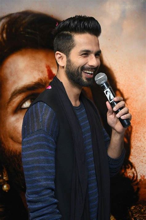 Shahid Kapoor promotes Padmavati at Radio Mirchi - Photos,Images,Gallery - 77273