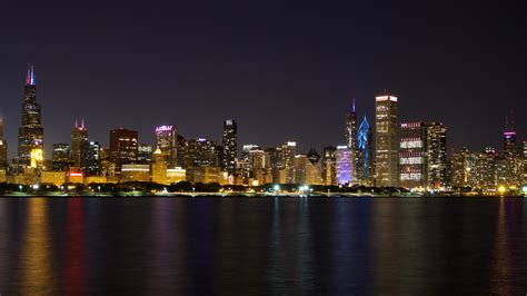 Chicago Skyline at Night 4K wallpaper