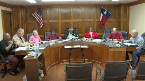 Kountze city council adds public forum at city council meetings, limits media outlets