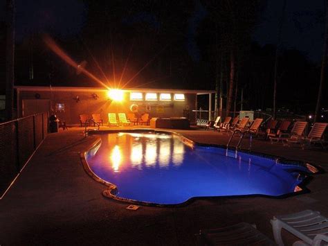 Paradise Park Resort Campground Pool: Pictures & Reviews - Tripadvisor