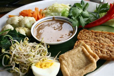 Top 8 Vegetarian Food to Eat in Bali and Indonesia | Indonesia Travel Guide