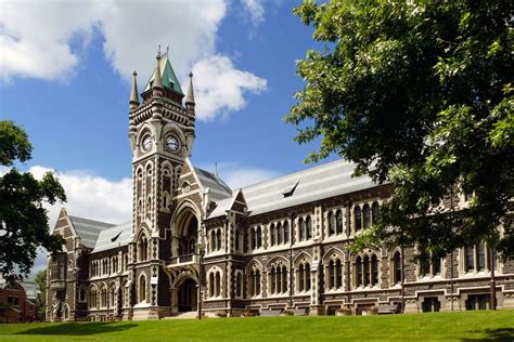 University of Otago - Dunedin Tours