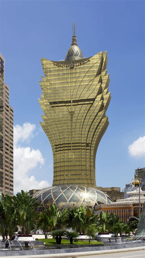 Grand Lisboa Macau - Ultramodern Gold Tower & Unseen Luxury