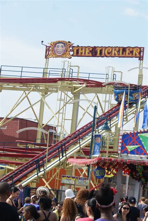 The Indie Kids: Coney Island… Cue the Creepy Carnival Music!!!