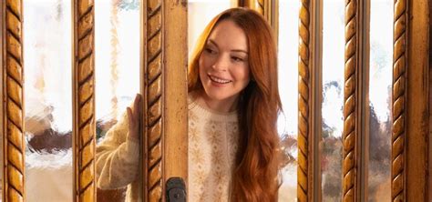 Lindsay Lohan Discusses Her ‘Falling For Christmas’ Netflix Film And ...