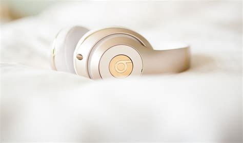 How To Connect Beats Headphones? (4 Quick Solutions To Try)