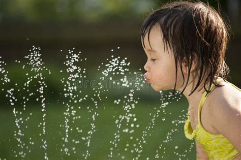 Child Drinking from the Water Fountain Stock Photo - Image of fountain, childhood: 29346824