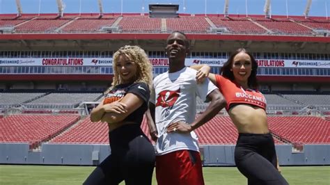 Introducing The 2021-2022 Tampa Bay Buccaneers Cheerleaders