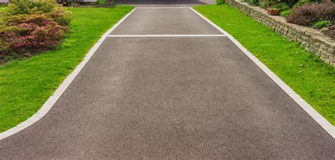 5 Designs for Asphalt Driveways That You Should Consider for Your Home - Perrin Construction