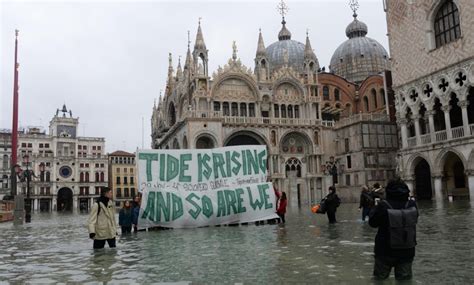 Venice is sinking rapidly, and UNESCO reckons it's now 'in danger'