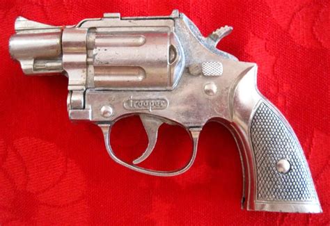 Vintage Hubley Trooper Snub Nose Cap Gun Revolver