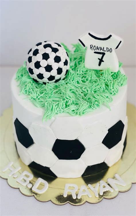 Happy Birthday Football Cake | ubicaciondepersonas.cdmx.gob.mx