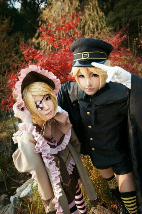 Kagamine Rin & Len Cosplay | Vocaloid Amino