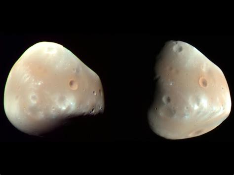 Moons of Mars: Amazing Photos of Phobos and Deimos | Space