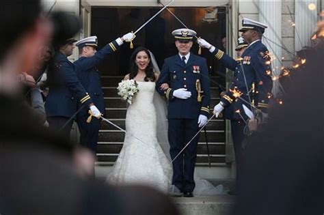 Michelle Kwan gets married, Harbaugh brothers to meet in Super Bowl ...