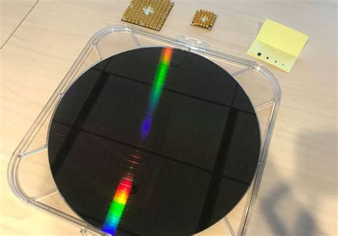 Intel is now capable of producing full silicon wafers of quantum ...