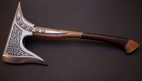 Props: Dawnguard War Axe, Skyrim