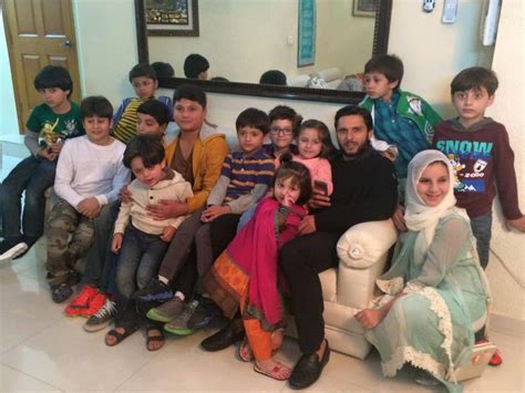 Shahid Afridi With Family Kids - Cricket Images & Photos