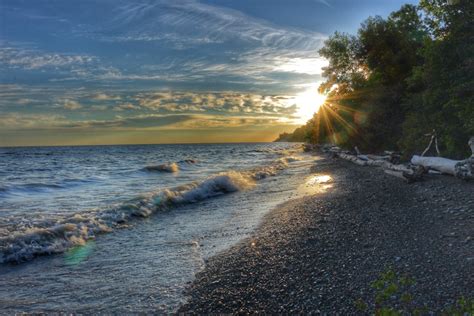 Lake Erie Bluffs - Ohio. Find It Here.