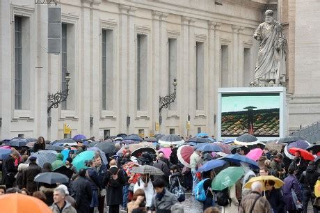 Faithful Look Screen Showing Sistine Chapel Editorial Stock Photo - Stock Image | Shutterstock